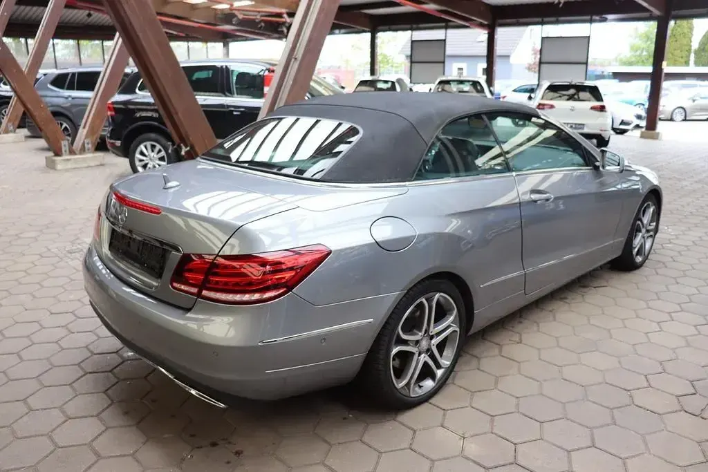 Gebraucht Mercedes E200 184 PS (135 kW) 2013 Silber Cabrio
