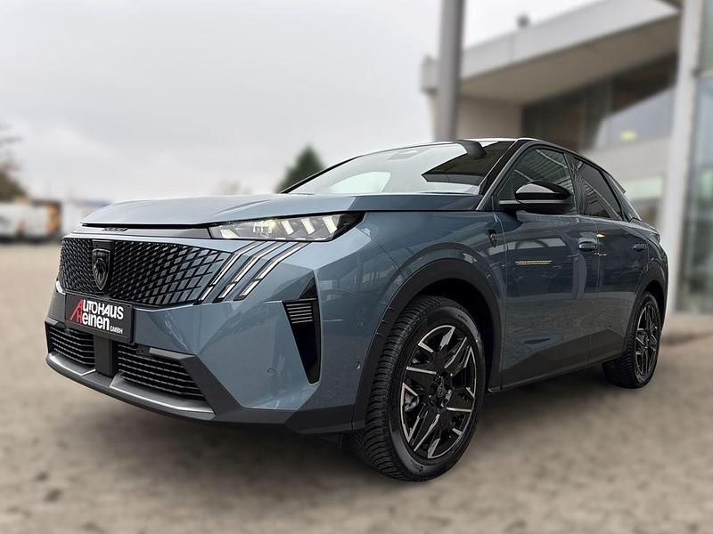 Neu Peugeot 3008 GT 136 PS (100 kW) 2026 Blau/typ aussenverkleidung met SUV
