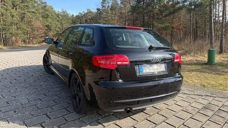 Gebraucht Audi A3 Ambition 102 PS (75 kW) 2010 Schwarz Kleinwagen