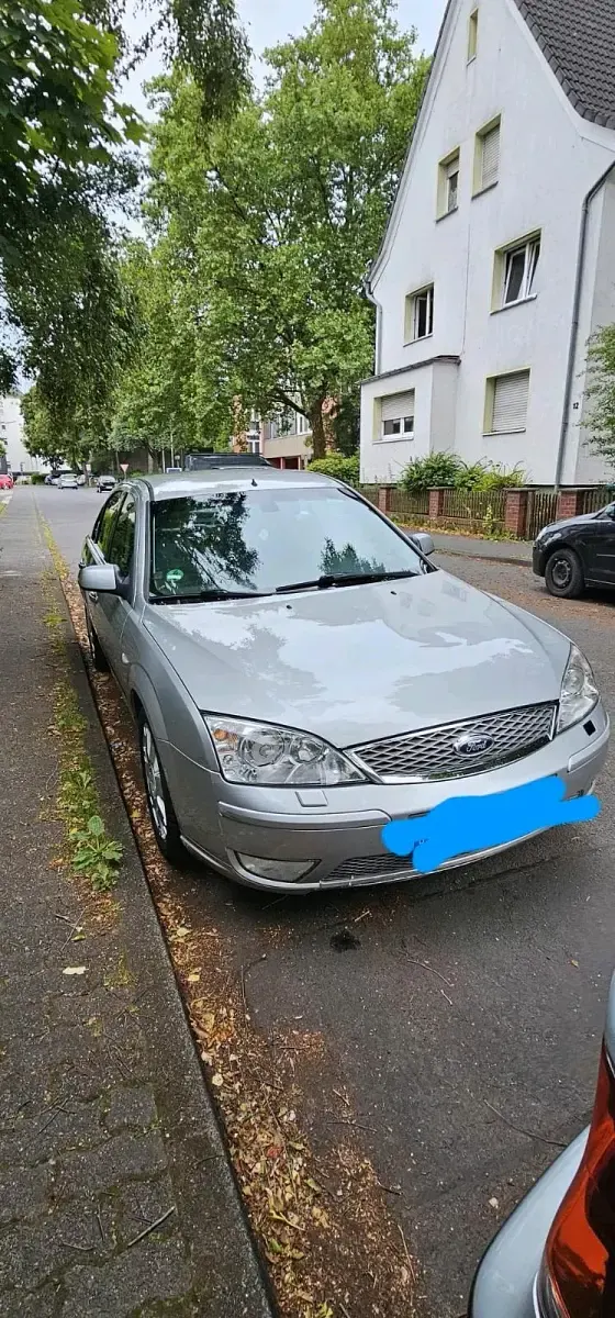 Gebraucht Ford Mondeo 140 PS (102 kW) 2005 Silber Limousine