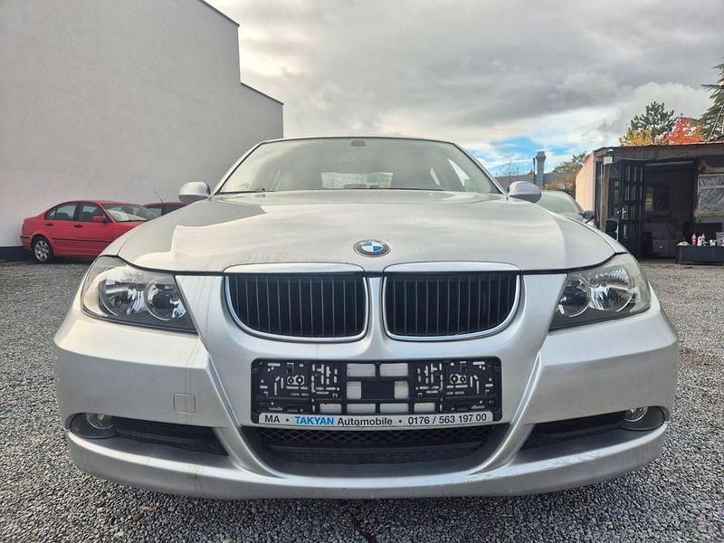 Gebraucht BMW 318 129 PS (94 kW) 2006 Silber Limousine