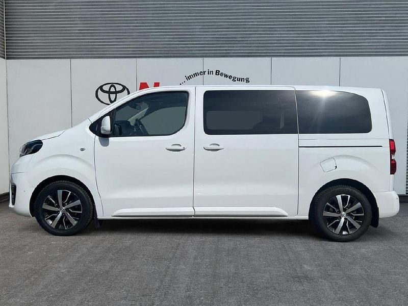 Gebraucht Toyota Proace Verso Comfort 144 PS (105 kW) 2024 Ice white Kombi