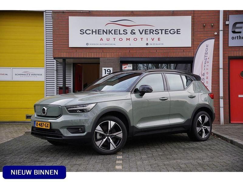 Grün Gebraucht 2020 Volvo XC40 R-Design SUV | 26.257 € (Guter Preis) - Bild 1/4