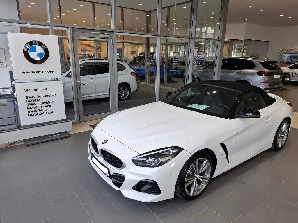 Gebraucht BMW Z4 Performance 197 PS (144 kW) 2025 Weiß Cabrio