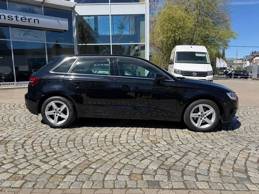 Gebraucht Audi A3 150 PS (110 kW) 2019 Schwarz Limousine