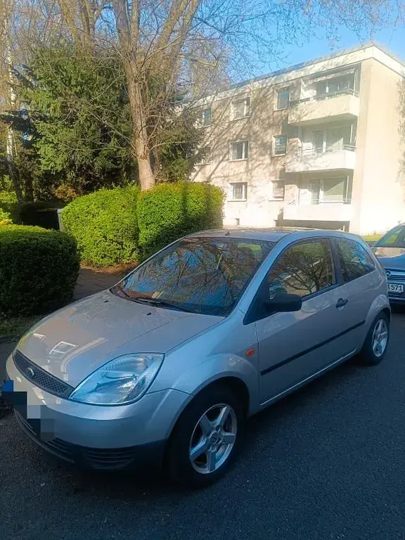 Brugt Ford Fiesta 80 HK (58 kW) 2003 Grå Hatchback