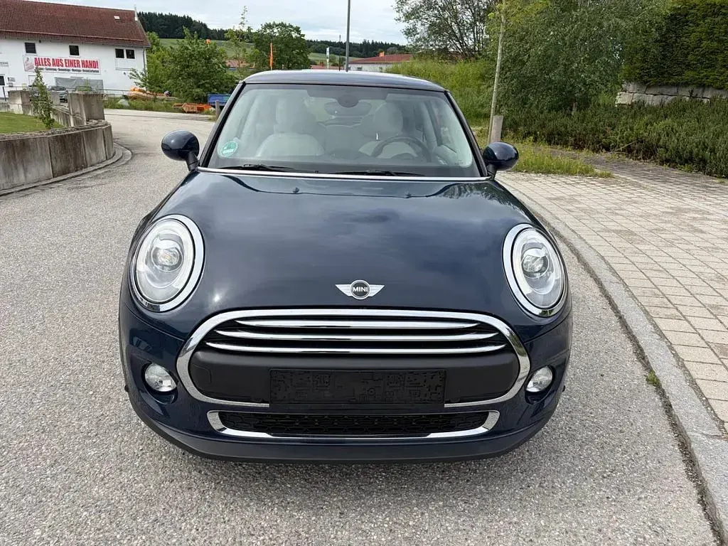 Gebraucht Mini ONE Pepper 102 PS (75 kW) 2018 Blau Kleinwagen