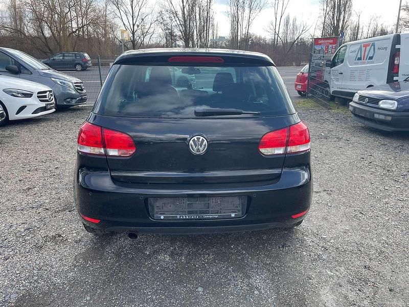 Gebraucht VW Golf VI Style 105 PS (77 kW) 2011 Deep black perleffekt Kleinwagen