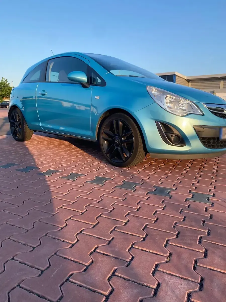 Second-hand Opel Corsa 75 CP (55 kW) 2011 Albastru Hatchback