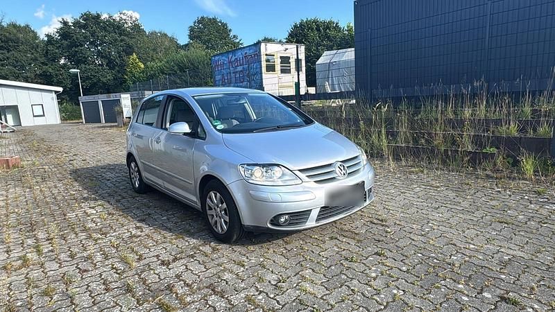 Silber Gebraucht 2005 VW Golf Plus Cross Van / Kleinbus | 2.800 € (Superpreis) - Bild 1/4