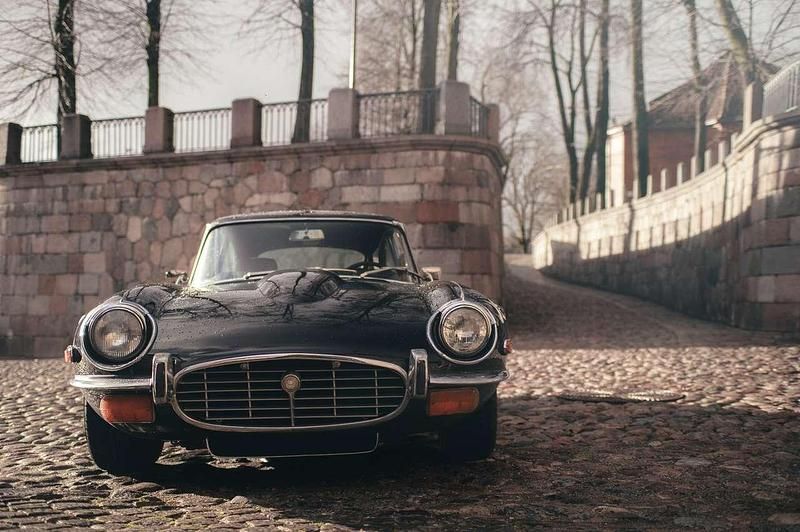 Second-hand Jaguar E-Type 615 CP (452 kW) 1971 Negru