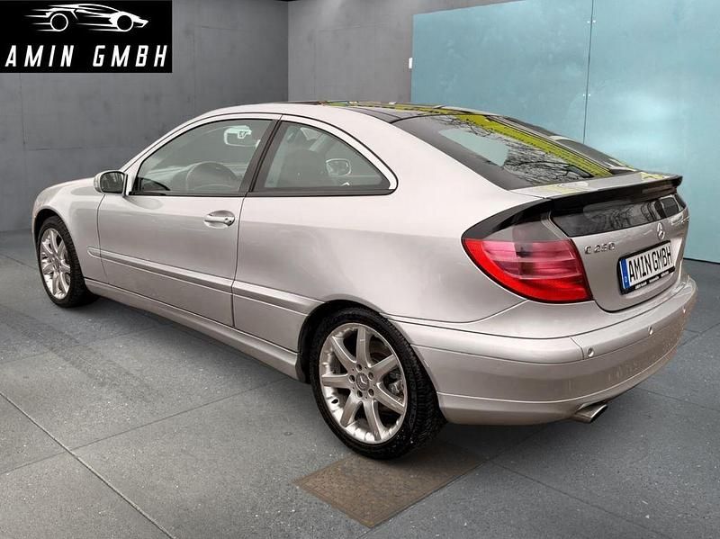Gebraucht Mercedes C230 192 PS (141 kW) 2002 Silber Coupé