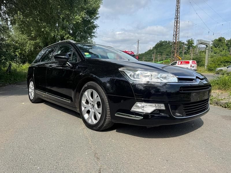 Schwarz Gebraucht 2015 Citroën C5 SELECTION Kombi | 6.500 € (Fairer Preis) - Bild 1/4