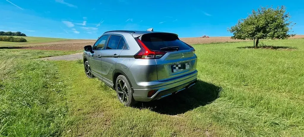 Gebraucht Mitsubishi Eclipse Cross Plus 188 PS (138 kW) 2022 Grau SUV