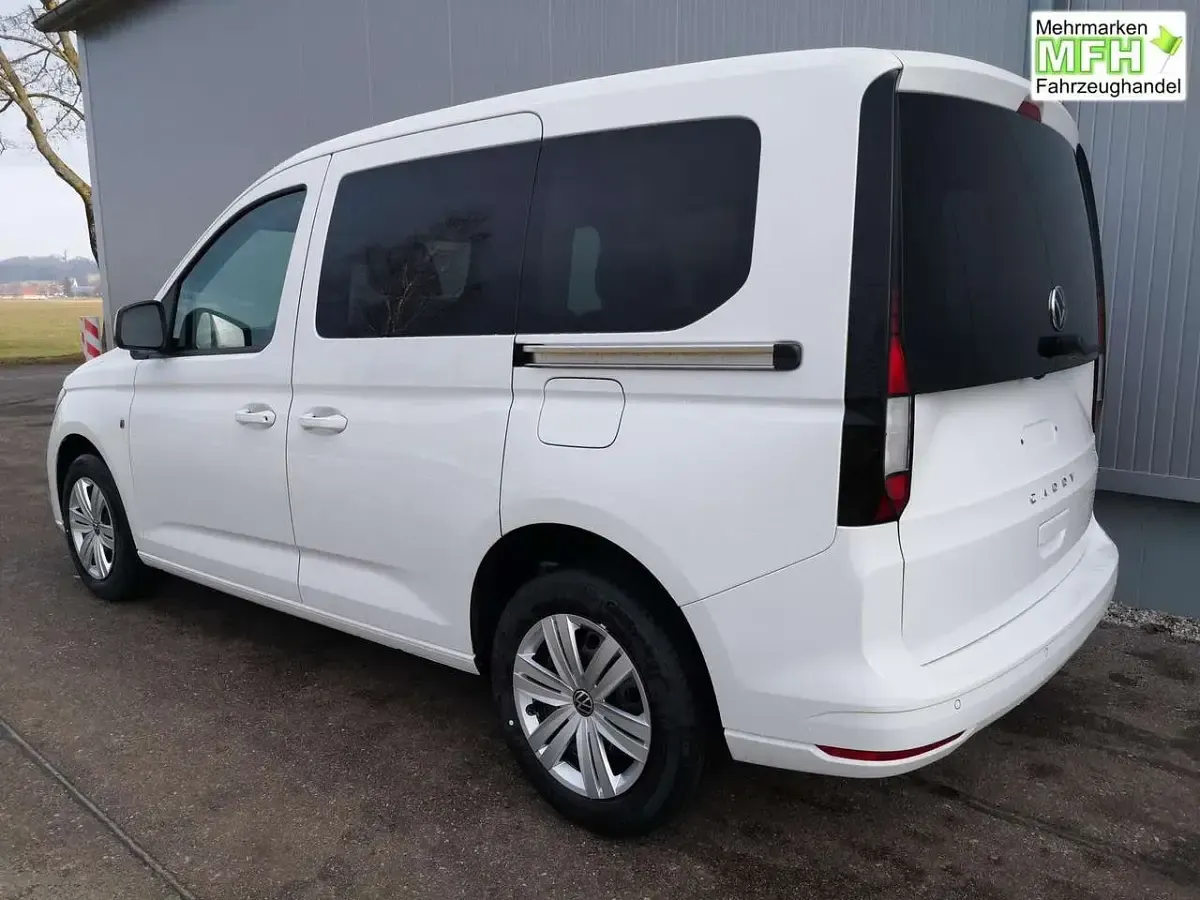 Neu VW Caddy Basis 102 PS (75 kW) 2026 Candyweiß Van / Kleinbus