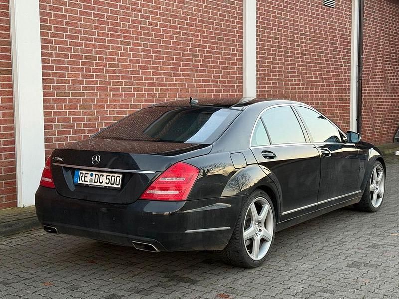 Gebraucht Mercedes S500 435 PS (319 kW) 2013 Schwarz Limousine