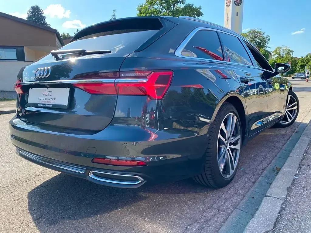 Gebraucht Audi A6 Sport 204 PS (150 kW) 2023 Grau Kombi