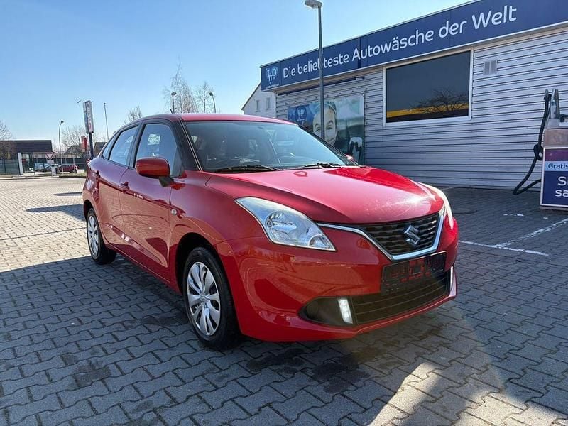 Gebraucht Suzuki Baleno Basic 90 PS (66 kW) 2017 Rot Kleinwagen