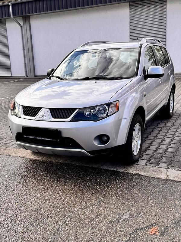 Gebraucht Mitsubishi Outlander Invite 140 PS (102 kW) 2009 SUV