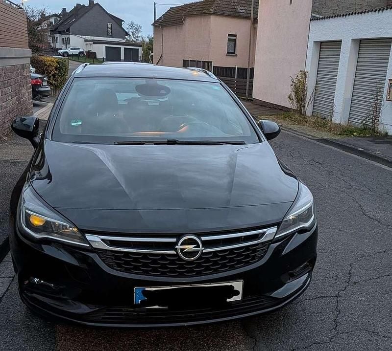 Gebraucht Opel Astra 125 PS (91 kW) 2017 Schwarz Kombi