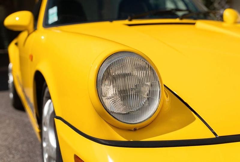 Second-hand Porsche 964 1992 Galben