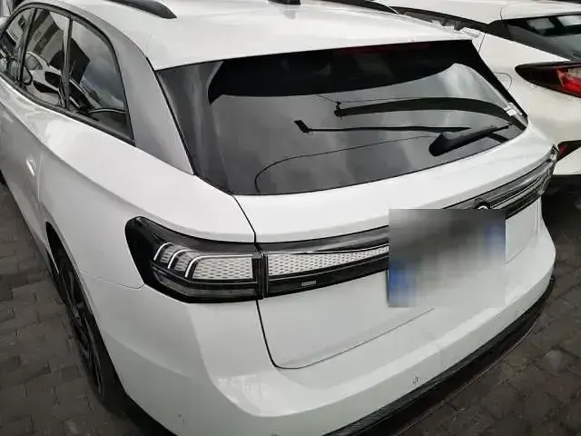Gebraucht VW ID.7 Pro 210 kW (286 PS) 2024 Gletscherweiß metallic Limousine
