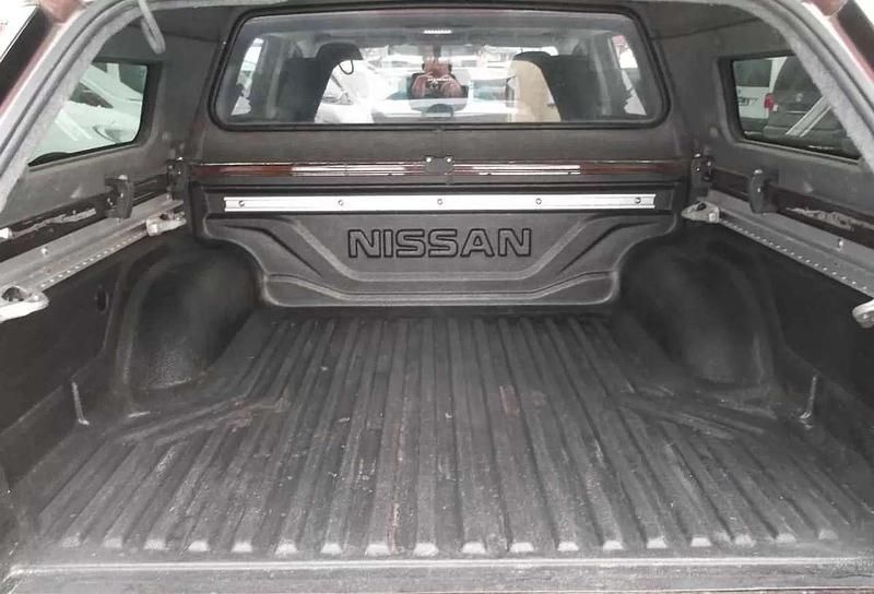 Gebraucht Nissan Navara N-Connecta 190 PS (139 kW) 2018 Braun Pickup