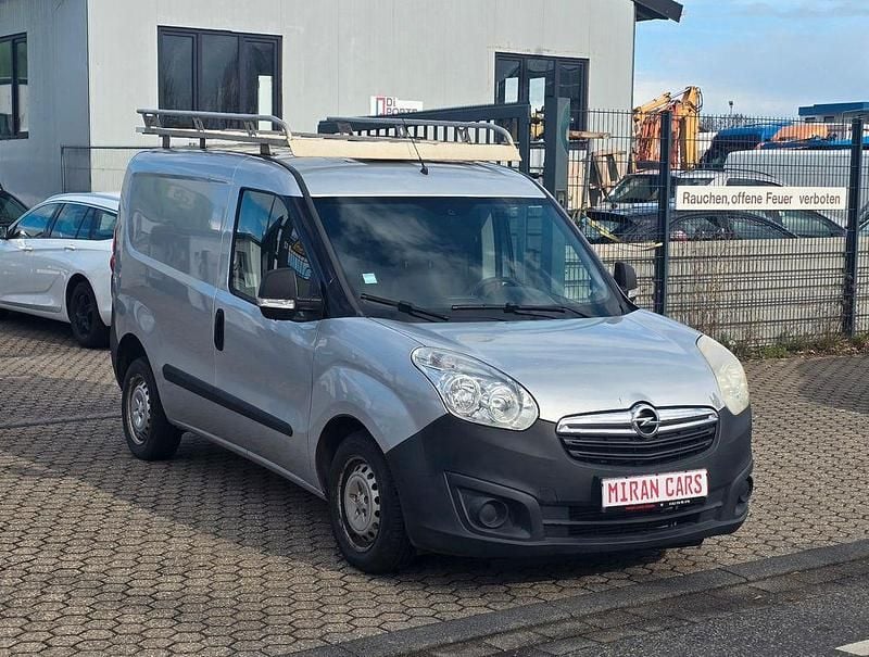Gebraucht Opel Combo 105 PS (77 kW) 2012 Grau Van / Kleinbus