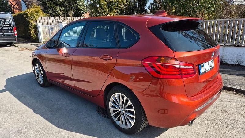 Gebraucht BMW 225 Active Tourer iPerformance 224 PS (164 kW) 2019 Orange Van / Kleinbus