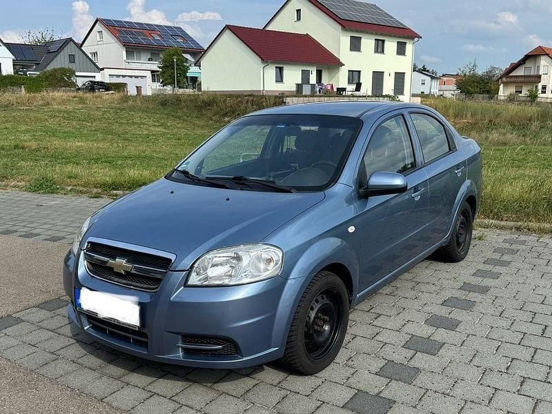 Blau Gebraucht 2006 Chevrolet Aveo LS Limousine | 2.190 € (Fairer Preis) - Bild 1/4