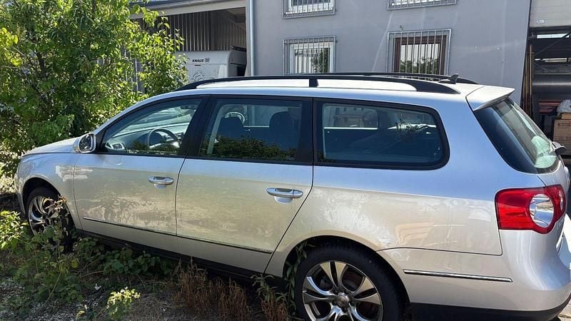 Silber Gebraucht 2007 VW Passat Kombi | 1.700 € (Guter Preis) - Bild 1/4