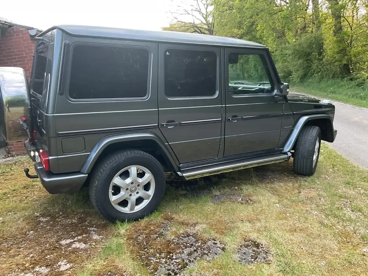 Używany Mercedes G350 211 KM (155 kW) 2011 Szary SUV