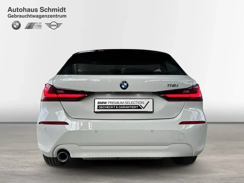 Gebraucht BMW 116 Advantage 109 PS (80 kW) 2022 Alpinweiß uni Kleinwagen