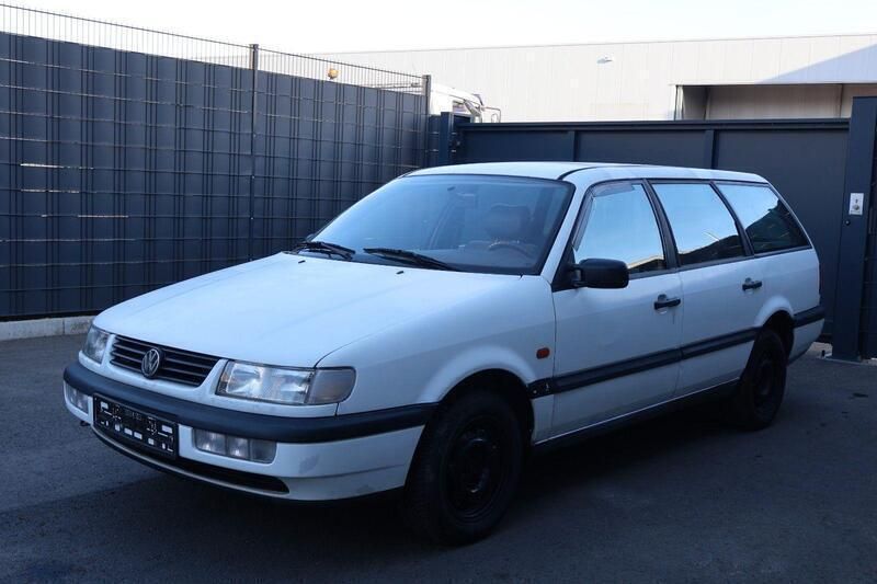 Weiß Gebraucht 1996 VW Passat Kombi | 650 € (Superpreis) - Bild 1/4