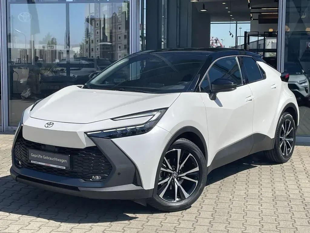 Gebraucht Toyota C-HR Team 197 PS (144 kW) 2024 Platinumweiss perleffekt/schwa SUV