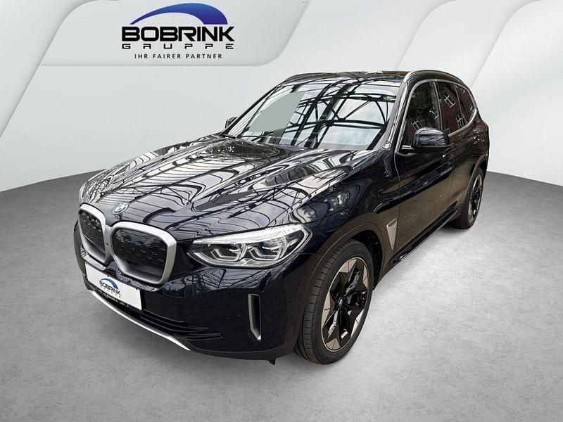 Schwarz Gebraucht 2021 BMW iX3 Impressive SUV | 37.920 € (Fairer Preis) - Bild 1/4
