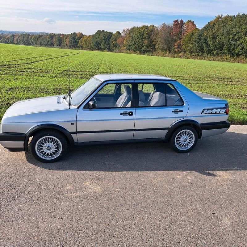 Silber Gebraucht 1991 VW Jetta Limousine | 9.850 € - Bild 1/4