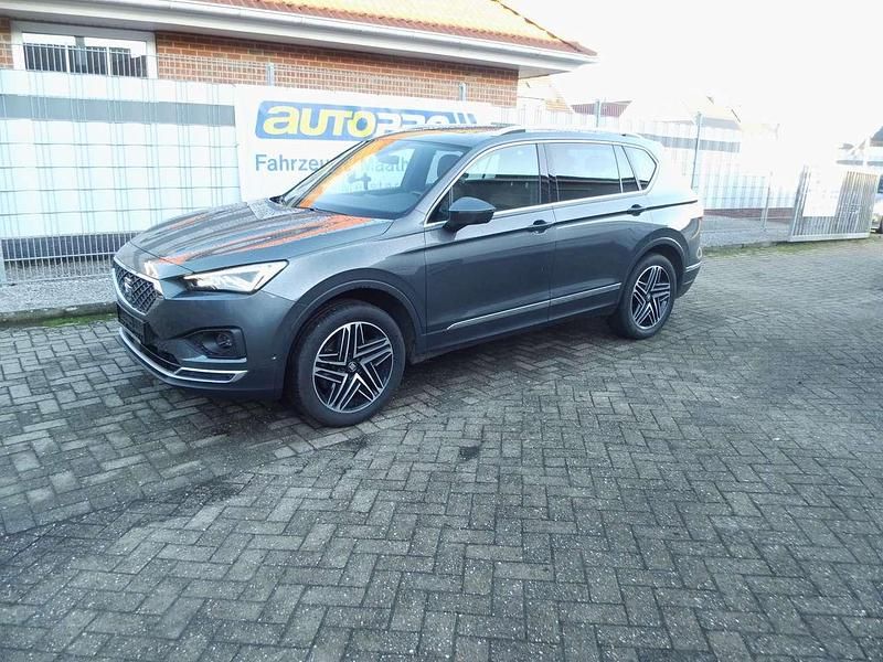 Indisch grau metallic Gebraucht 2019 Seat Tarraco 4Drive SUV | 23.850 € (Fairer Preis) - Bild 1/4