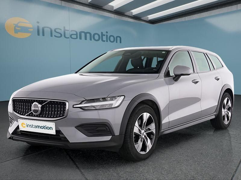 Gebraucht Volvo V60 CC 197 PS (144 kW) 2023 Grau Kombi