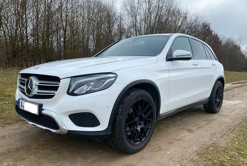 Gebraucht Mercedes GLC250 204 PS (150 kW) 2017 Weiß SUV