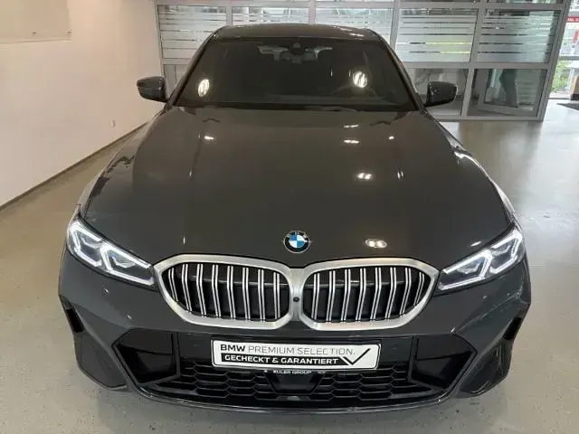 Gebraucht BMW 320 Performance 184 PS (135 kW) 2025 Grau Limousine