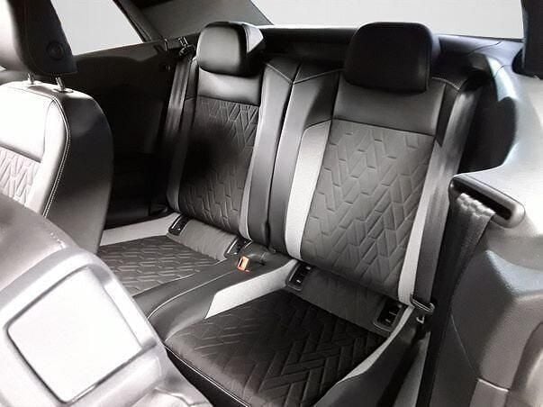 Gebraucht VW T-Roc 150 PS (110 kW) 2025 Ivory silver metallic schwarz (metallic) SUV