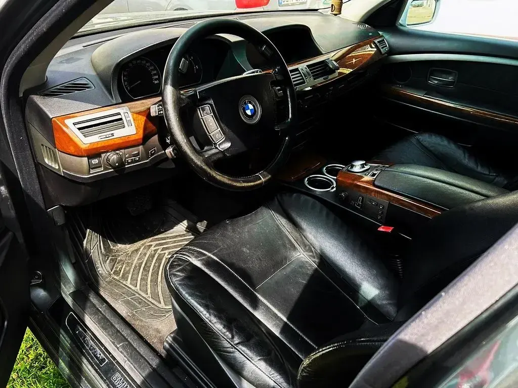 Gebraucht BMW 730 258 PS (189 kW) 2004 Grau Limousine