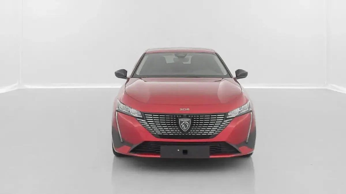 Gebraucht Peugeot 308 Allure 131 PS (96 kW) 2025 Rouge elixir Limousine