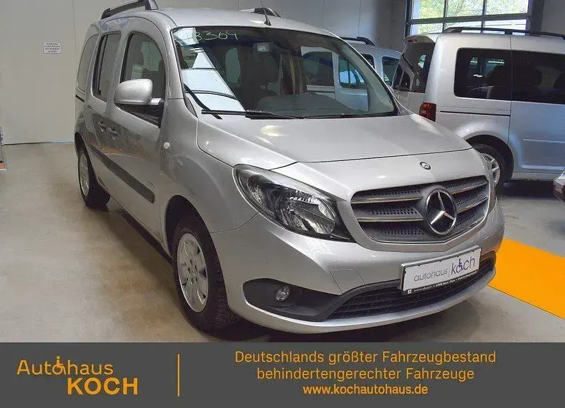Gebraucht Mercedes Citan 112 114 PS (83 kW) 2017 Silber Limousine