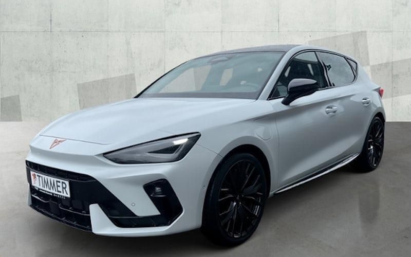 Neu Cupra Leon VZ 272 PS (200 kW) 2026 Weiß Limousine