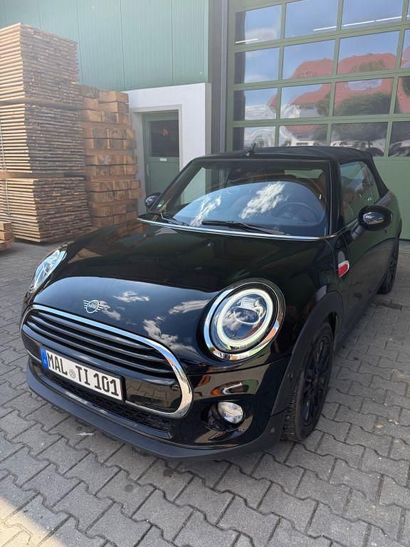 Gebraucht Mini Cooper 136 PS (100 kW) 2019 Schwarz Kleinwagen