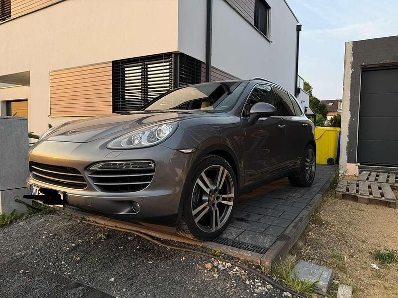 Gebraucht 2011 Porsche Cayenne SUV | 16.000 € (Teuer) - Bild 1/4