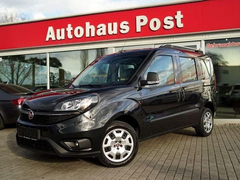 Gebraucht Fiat Doblò 95 PS (69 kW) 2018 Nero Van / Kleinbus