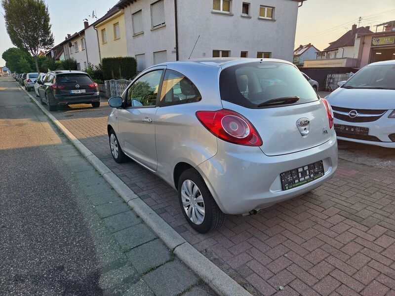Gebraucht Ford Ka Champions Edition 69 PS (50 kW) 2012 Silber Kleinwagen